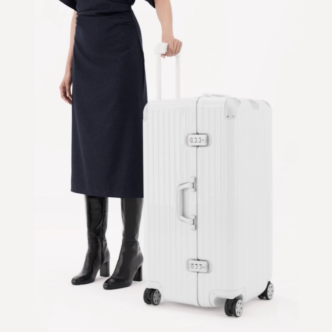rimowa essential trunk